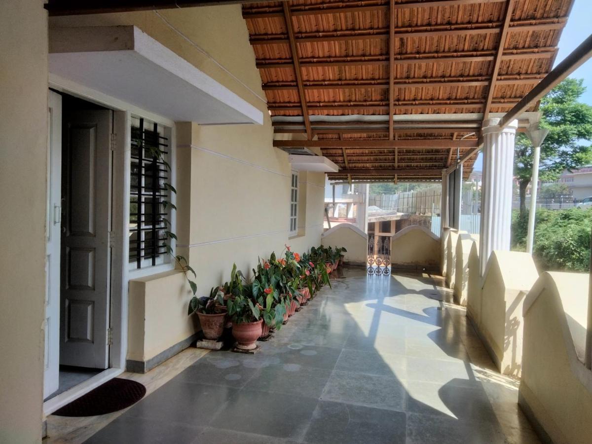 Prashanth Family Homestay Madikeri Luaran gambar